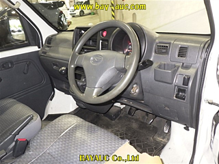 DAIHATSU HIJET VAN 2013