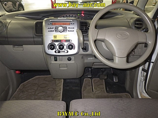 DAIHATSU TANTO 2011