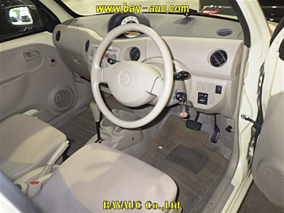 DAIHATSU ESSE 2010