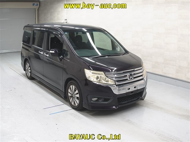 HONDA STEP WAGON 2013