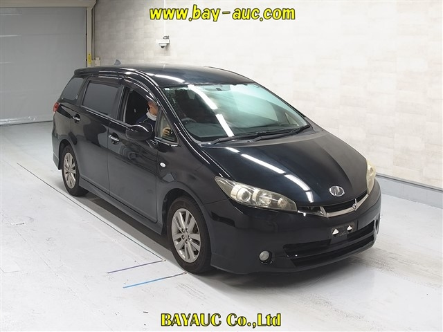 TOYOTA WISH 2012
