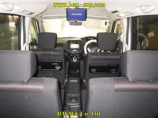 NISSAN SERENA 2011