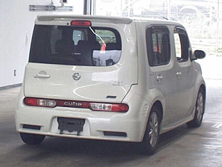 NISSAN CUBE 2010