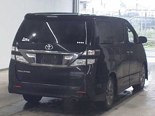 TOYOTA VELLFIRE 2010