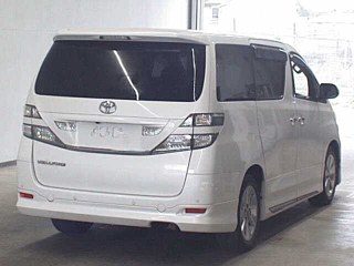 TOYOTA VELLFIRE 2010