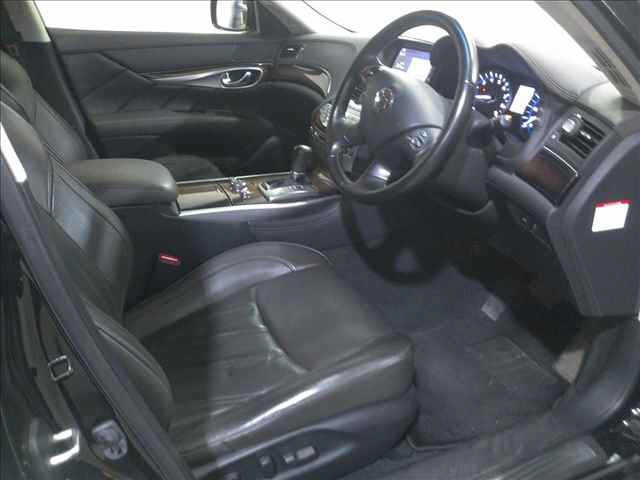 NISSAN FUGA 2013