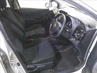 TOYOTA VITZ 2018