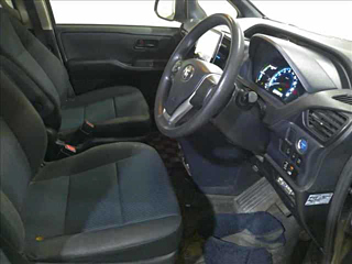 TOYOTA VOXY 2014