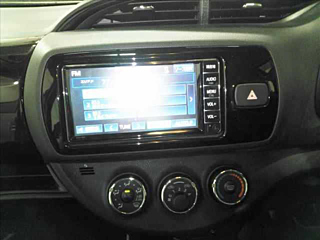 TOYOTA VITZ 2018