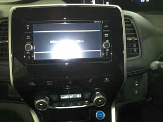 NISSAN SERENA 2018