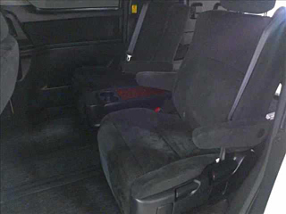 TOYOTA ALPHARD 2010