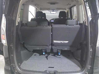 NISSAN SERENA 2018