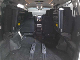 TOYOTA VELLFIRE 2011