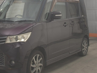 NISSAN ROOX 2010