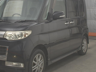 DAIHATSU TANTO 2010