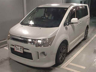 MITSUBISHI DELICA D5 2008