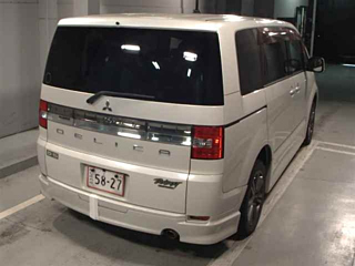 MITSUBISHI DELICA D5 2008