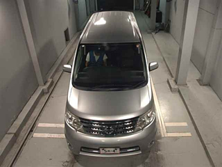 NISSAN SERENA 2010
