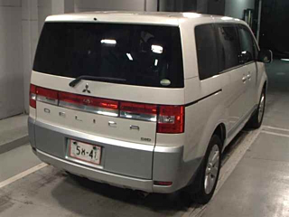 MITSUBISHI DELICA D5 2017