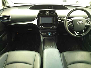TOYOTA PRIUS 2022