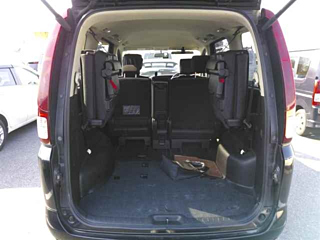 NISSAN SERENA 2010