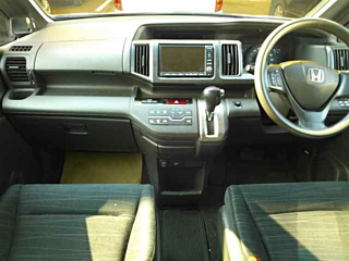 HONDA STEP WAGON 2010