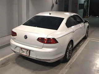 VOLKSWAGEN PASSAT 2018