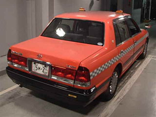 TOYOTA CROWN COMFORT 2017
