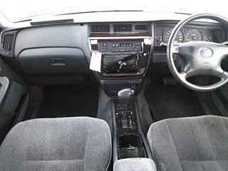 TOYOTA CROWN COMFORT 2017