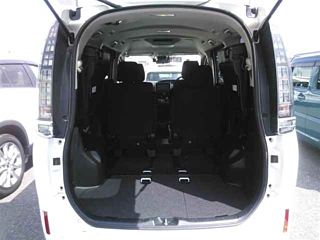 TOYOTA VOXY 2016
