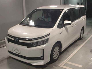 TOYOTA VOXY 2016