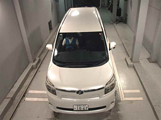 TOYOTA VOXY 2008