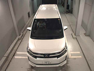 TOYOTA VOXY 2016