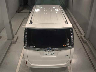 TOYOTA VOXY 2016