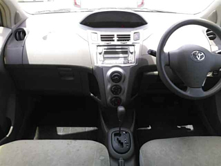 TOYOTA VITZ 2008