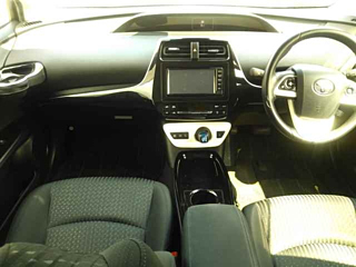 TOYOTA PRIUS 2018