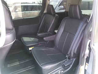TOYOTA VOXY 2015
