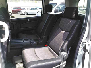 NISSAN SERENA 2015