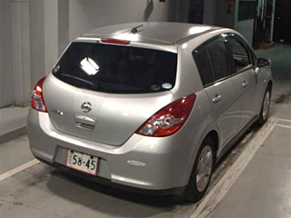 NISSAN TIIDA 2010