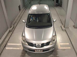 NISSAN TIIDA 2010