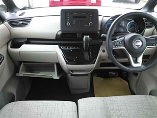 NISSAN ROOX 2020