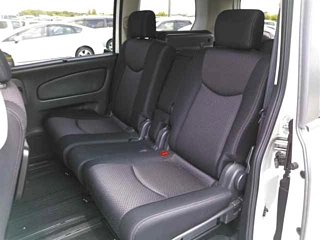 NISSAN SERENA 2011