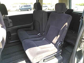 NISSAN SERENA 2010