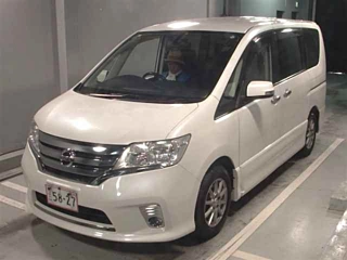 NISSAN SERENA 2011