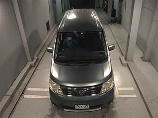 NISSAN SERENA 2010
