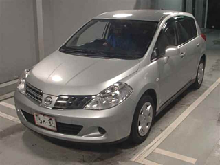 NISSAN TIIDA 2012