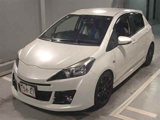 TOYOTA VITZ 2016
