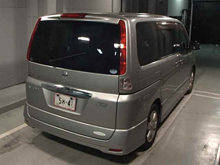 NISSAN SERENA 2010