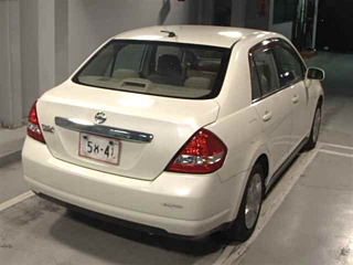 NISSAN TIIDA LATIO 2009