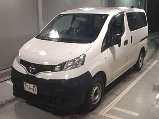 NISSAN NV200 2019